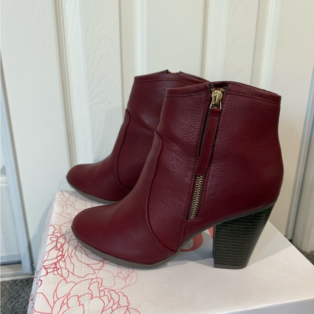 Journee Collection Maroon Heeled Boots